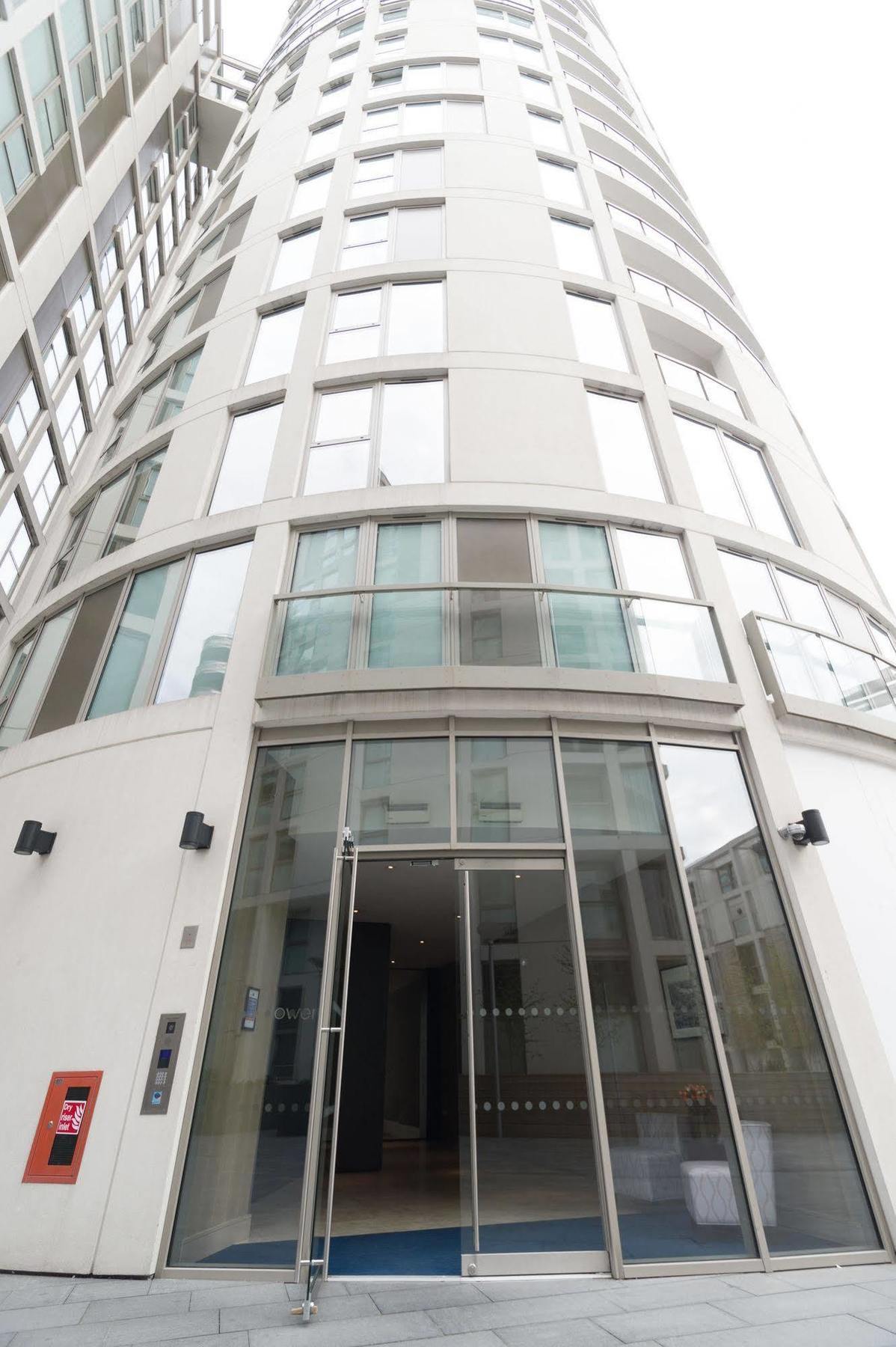 לונדון Saco Canary Wharf - Trinity Tower מראה חיצוני תמונה